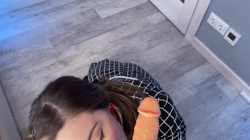 [Manyvids Com] Trisha Moon - Mommy Is A Christmas Present For Son 1